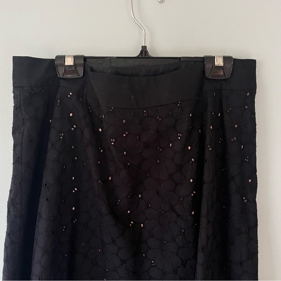 Flower Print Double Layered Full Midi Skirt - Picture 5 of 12